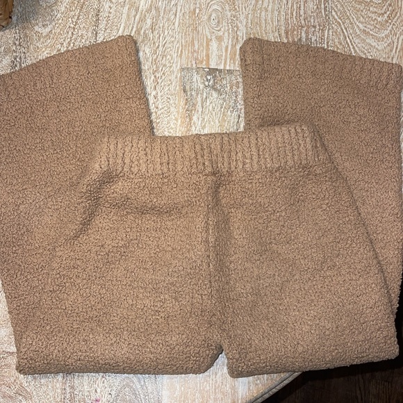 SKIMS Kids Cozy Knit tank and pants, size 8/10 tan - Picture 3 of 4